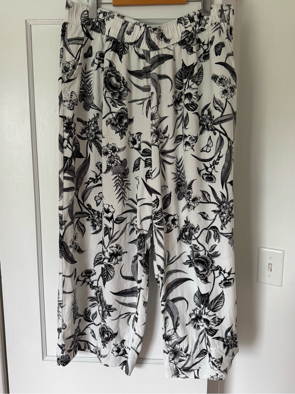 Jules and Leopold Capri Style Plus Pant